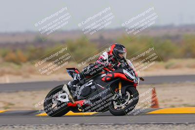 media/Sep-11-2022-SoCal Trackdays (Sun) [[81b7e951af]]/Turn 7 (1145am)/